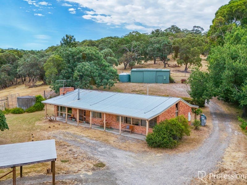 150 Blackleather Creek Road, Launching Place