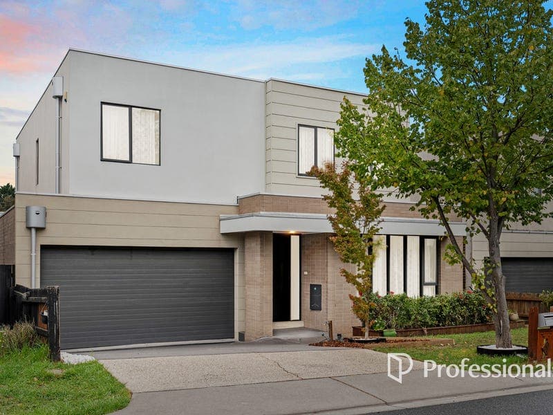 9 Ochre Place, Mount Waverley