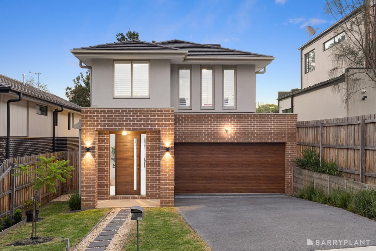 4 BYRON STREET