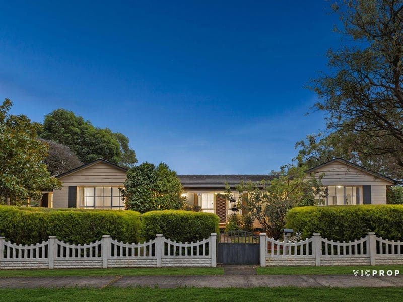 65 Greenaway Drive, Ferntree Gully