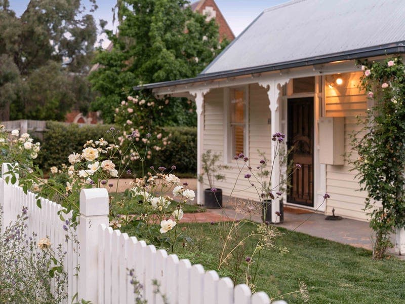 409-411 High Street, Learmonth