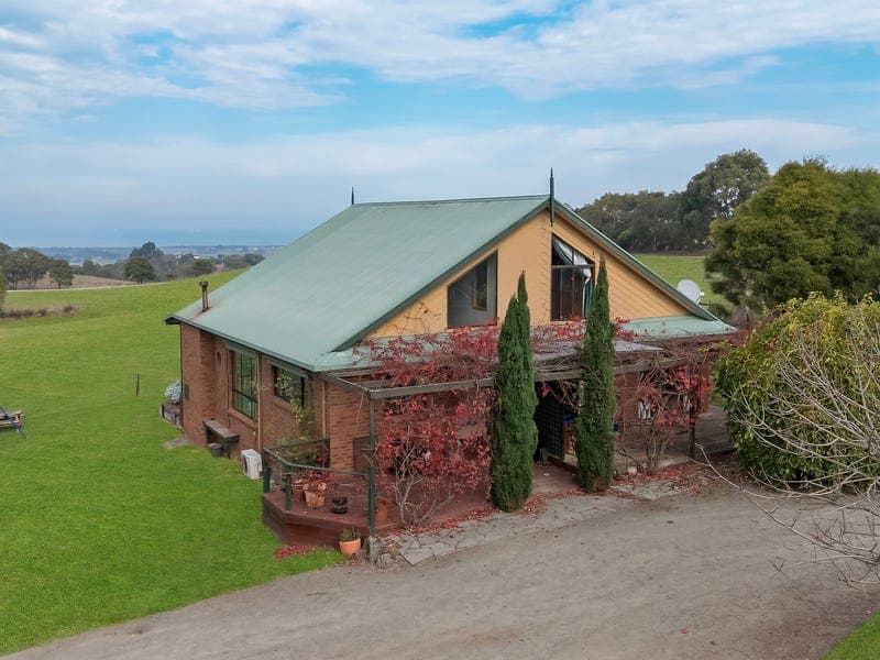24 Devlins Road, Narrawong