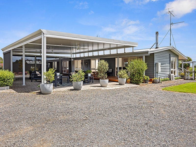 15 Desmond Road, Wattle Bank
