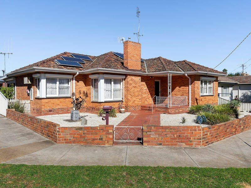 56 Montgomery Crescent