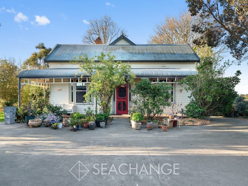 154 Eramosa Road East, Somerville