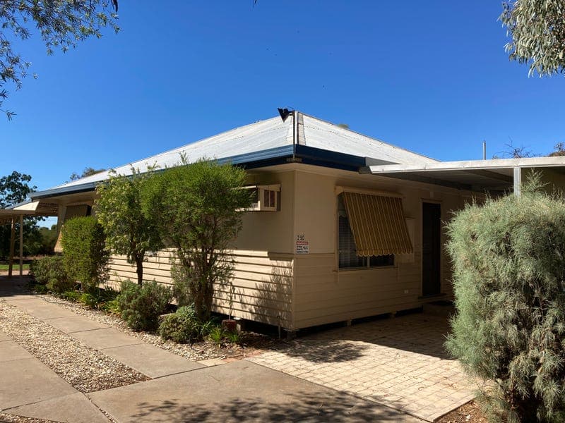 290 North South Road, Woorinen