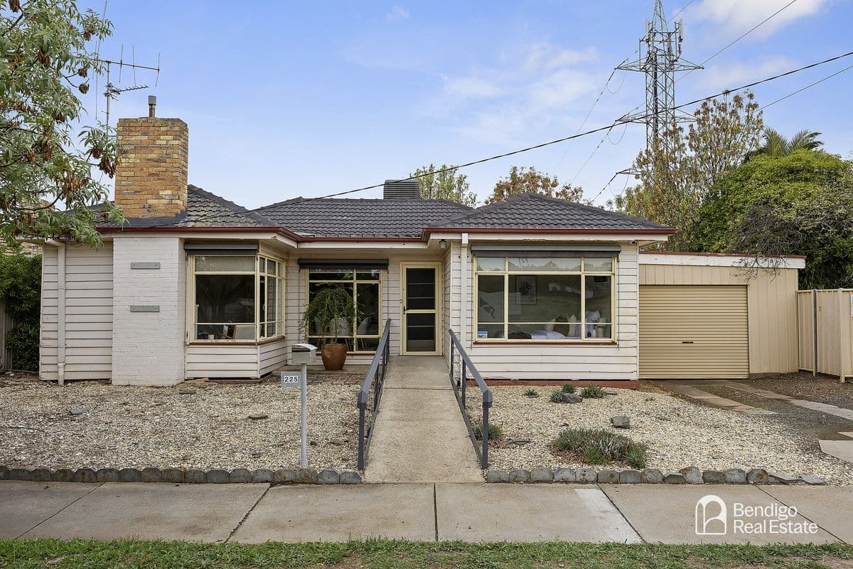 225 CARPENTER STREET