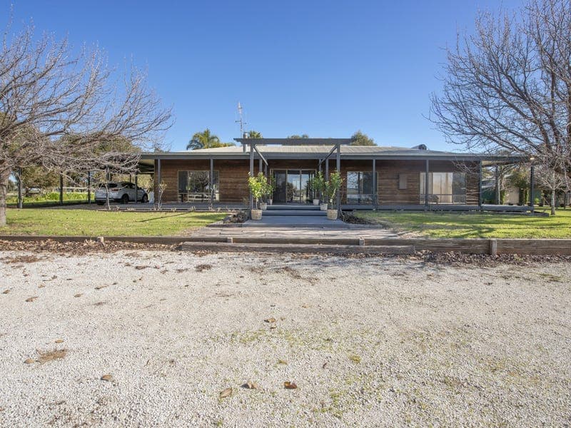 167 Steicke Road, Beverford