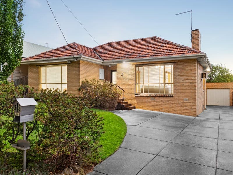 33 May Street, Macleod