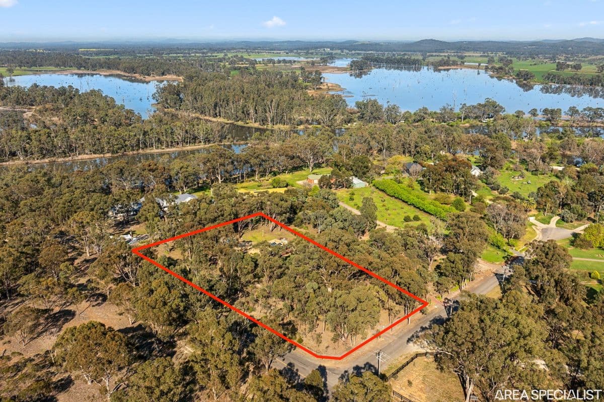 3 Woodlea Court