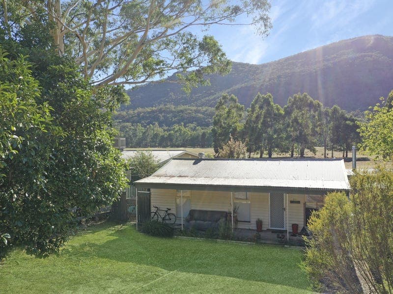 211 Grampians Road, Halls Gap