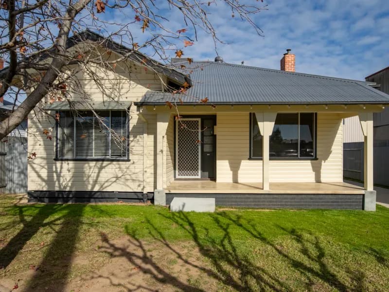 19 Huon Street, Wodonga
