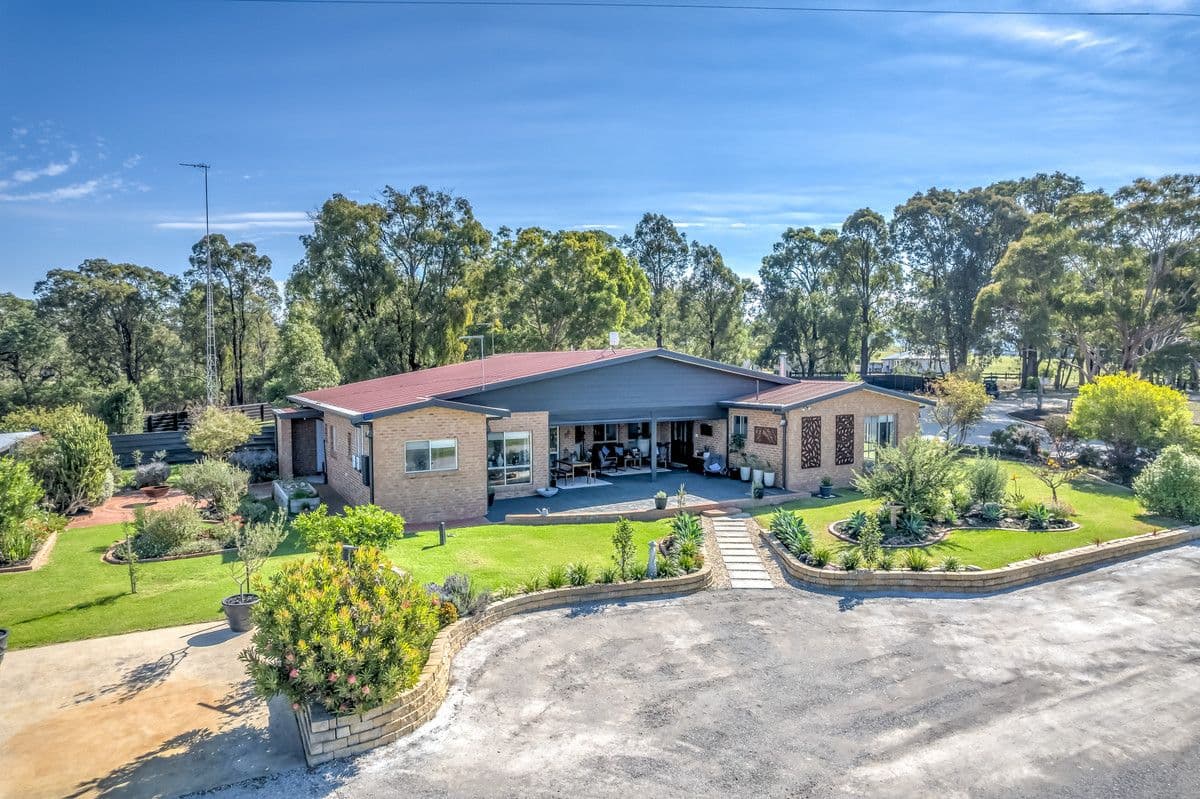 720 COWWARR-SEATON ROAD