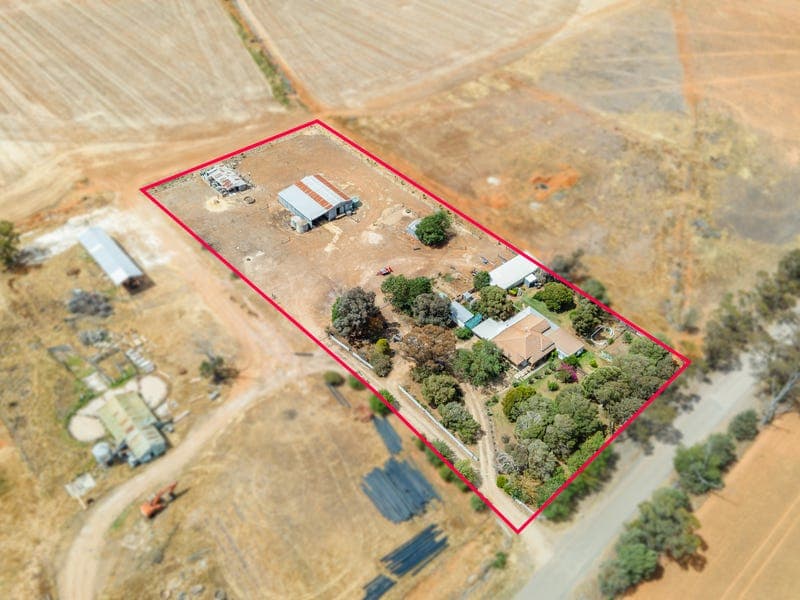 909 Marungi Road