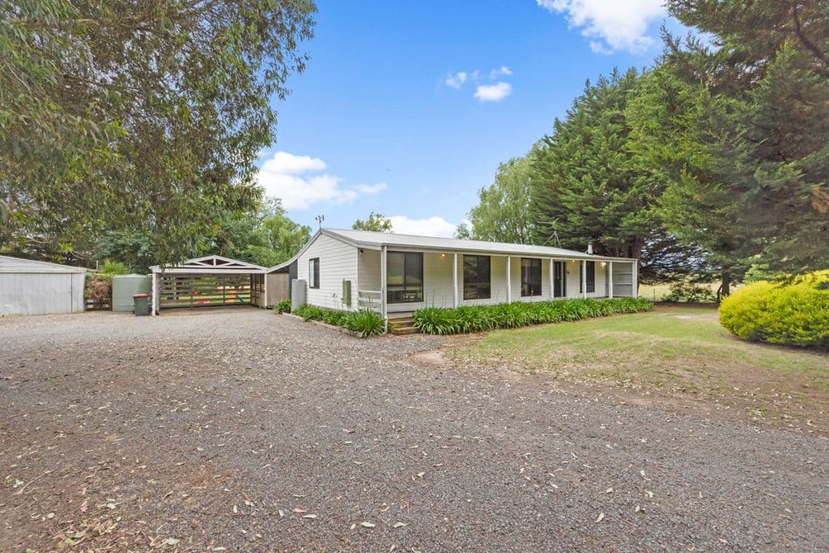 109 YENDON-LAL LAL ROAD