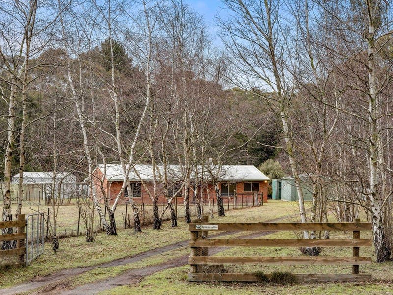 25 Gays Road, Wheatsheaf