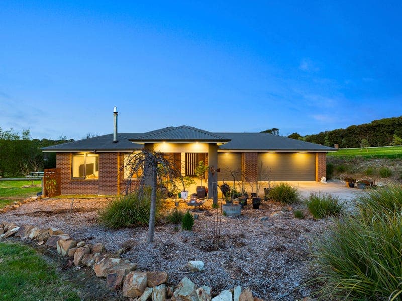 180 Old Gembrook Road, Pakenham Upper