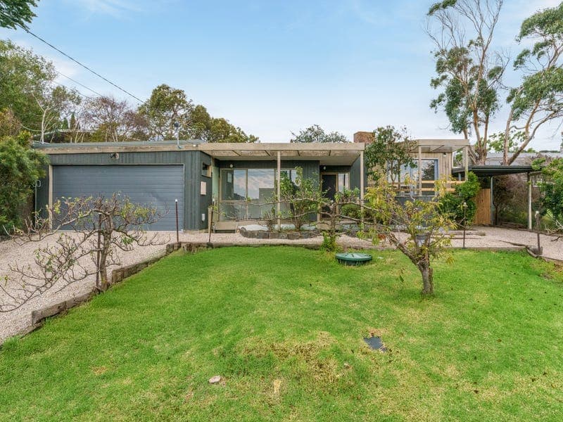 9 Barker Street, Flinders