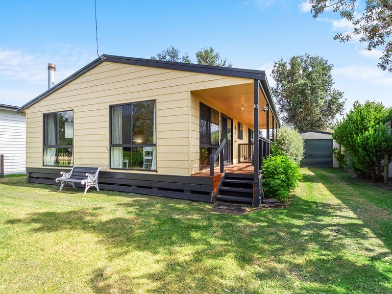10 Macassar Crescent, The Honeysuckles