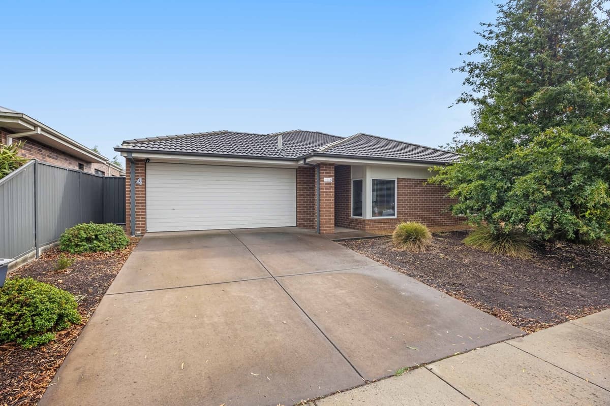 4 EVANS PARK DRIVE