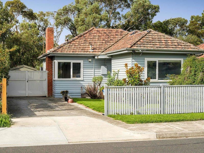 18 Golf Road, Coburg North
