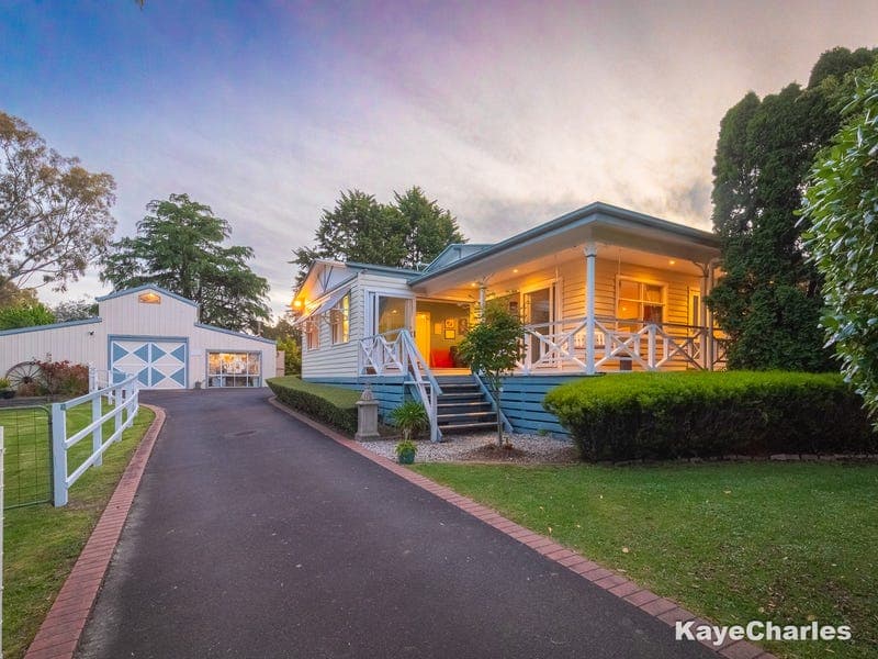 15 Burton Road, Beaconsfield Upper