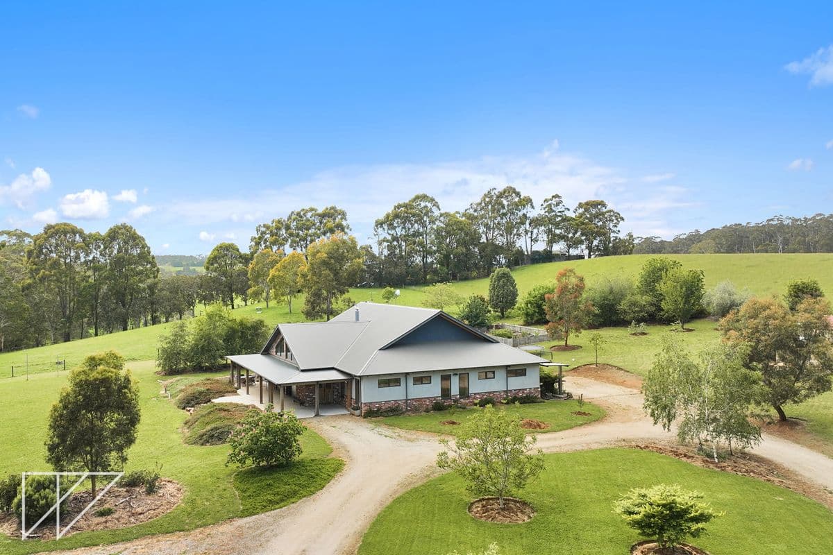 90 Halls And Porchs Road