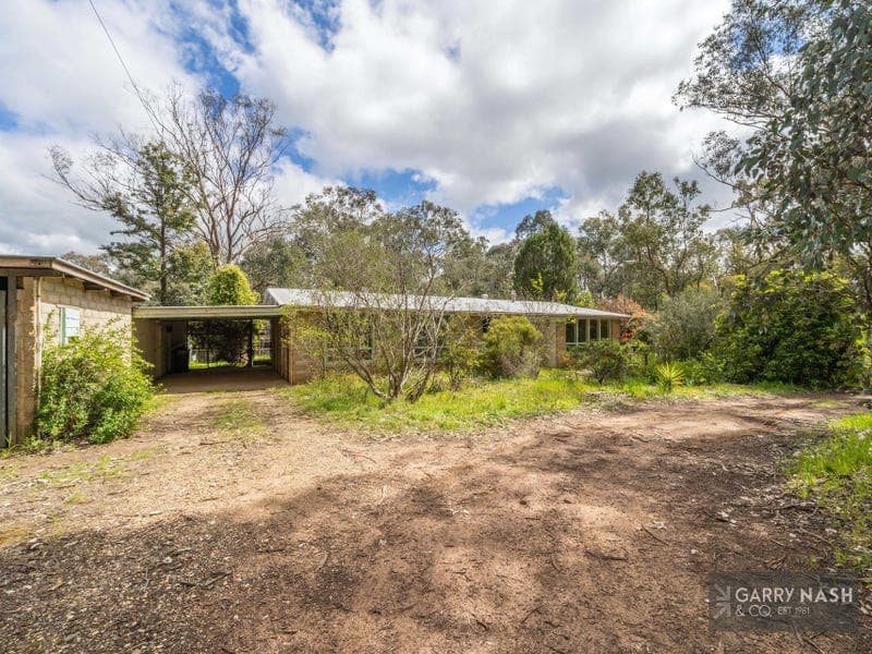6 Boundary Road