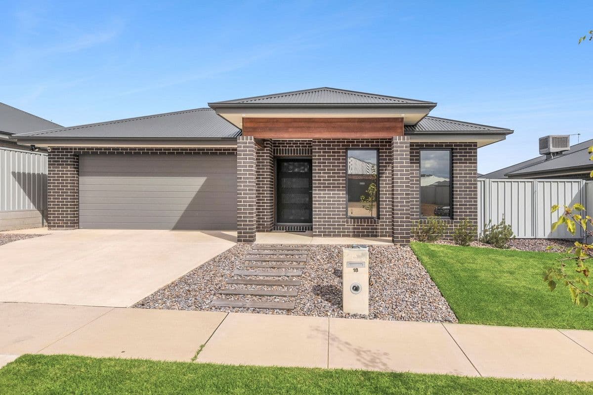 18 Margaret Court Drive