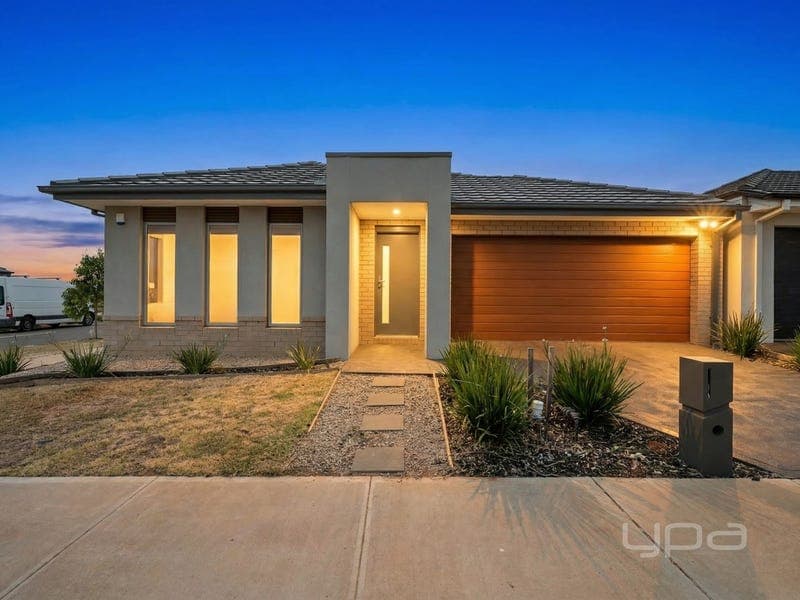 24 Ivory Street, Cobblebank