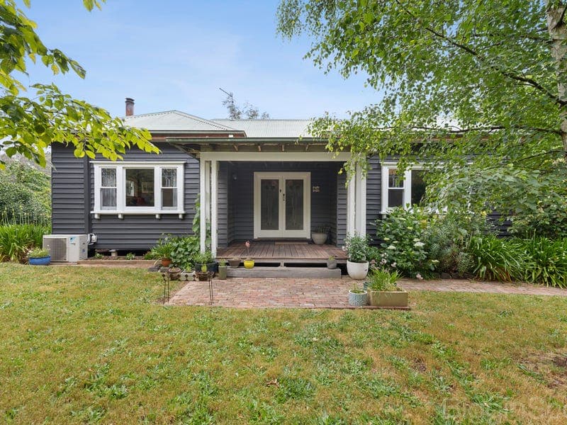 1638 Barkstead Road, Barkstead