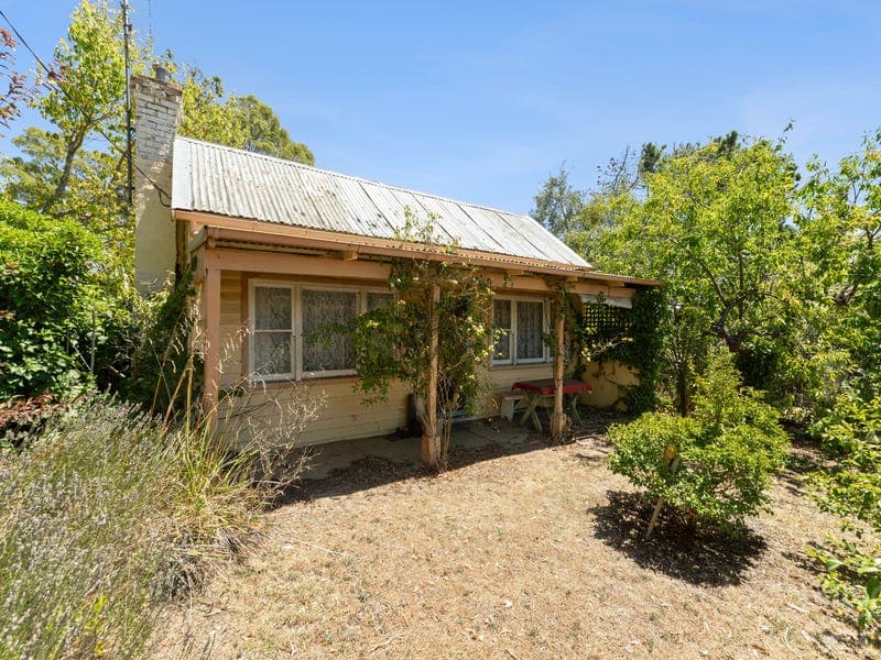 10 Eighteenth Street, Hepburn