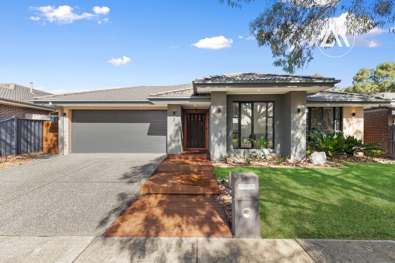 3 Armstrong Street