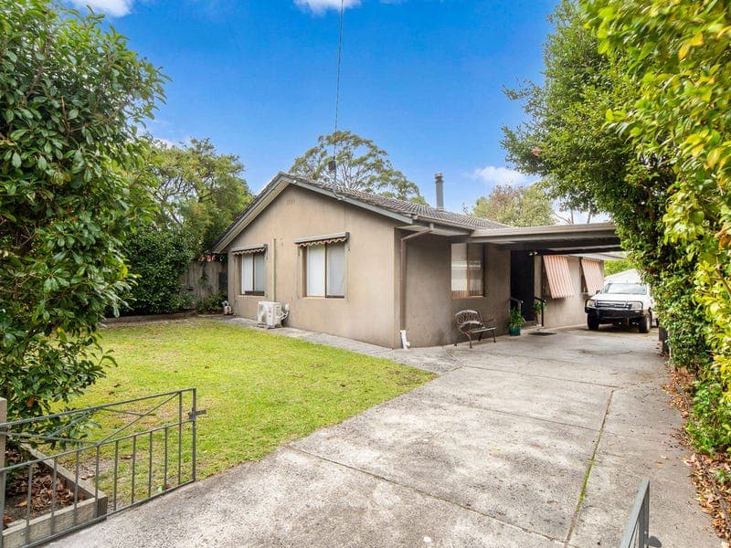 12 Tristania Street, Frankston South