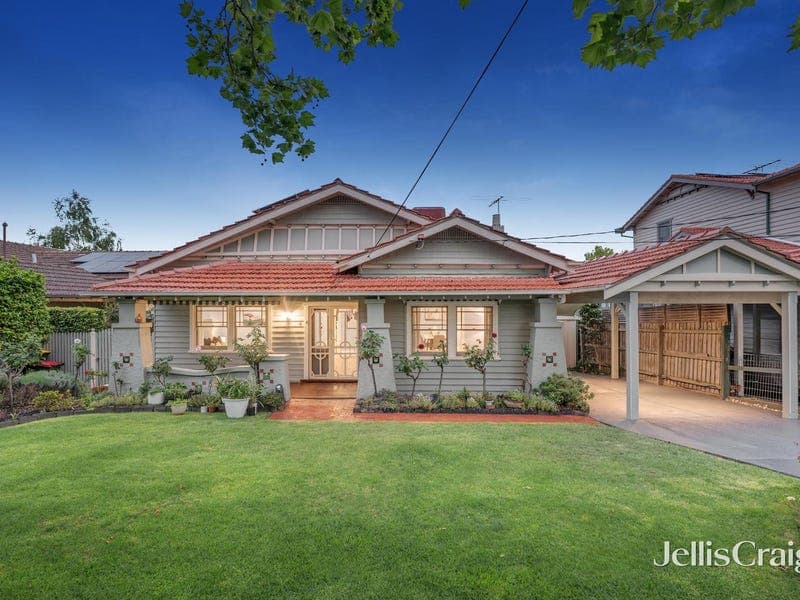 4 Barcelona Street, Box Hill