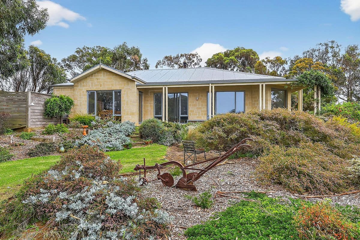 30 QUARRY ROAD