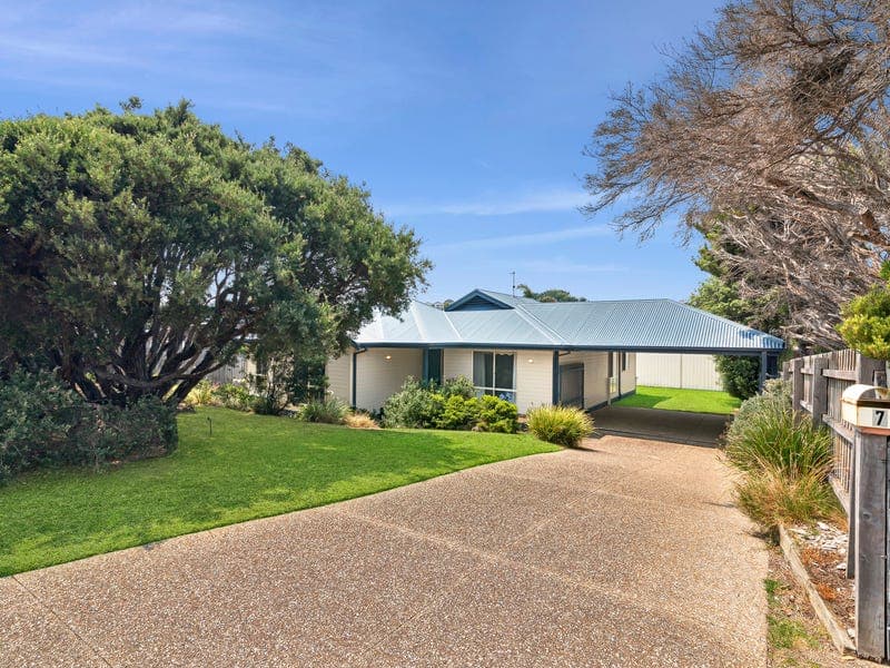7 Nero Avenue, St Andrews Beach