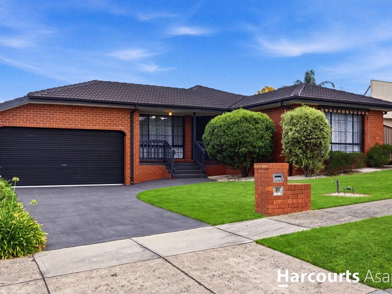 5 Christopher Court