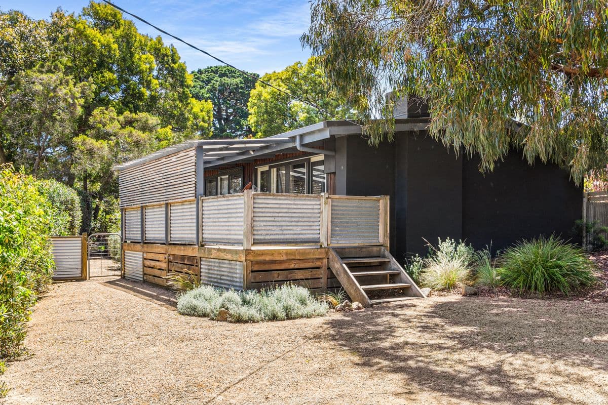 32 Hilltop Court