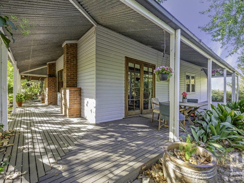 391 Clear Creek Road, Byawatha