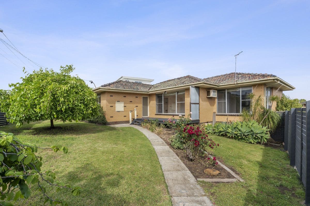 4 Mueller Street