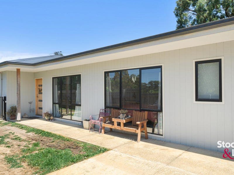 6 Burchell Lane, Mirboo North