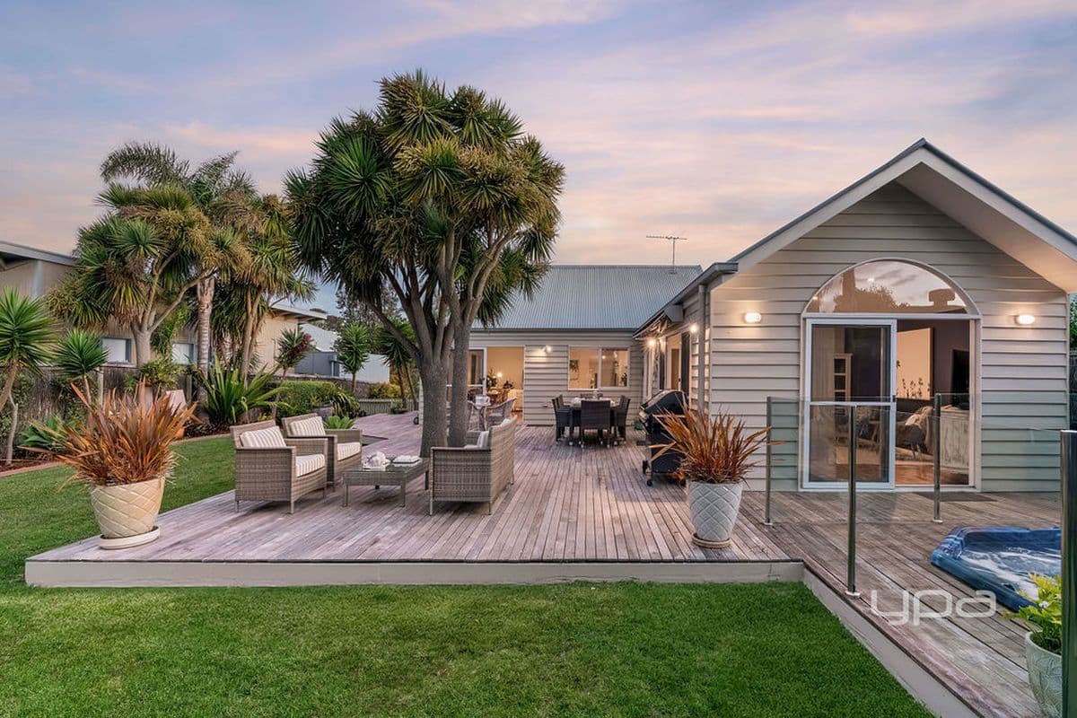 67 LADY NELSON DRIVE