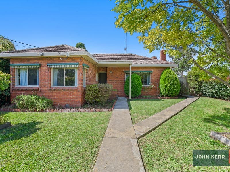 15 Anzac Street, Moe