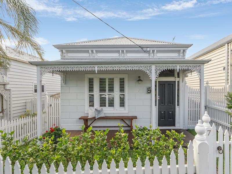 7 Aberdeen Street, Hawthorn East