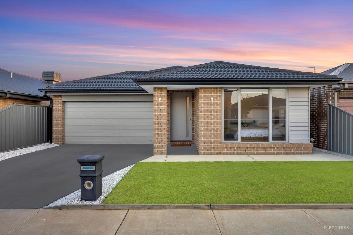 7 Leeton Street