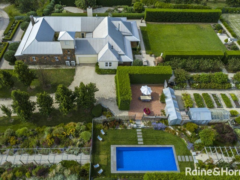 1634 Trentham Road, Kyneton South