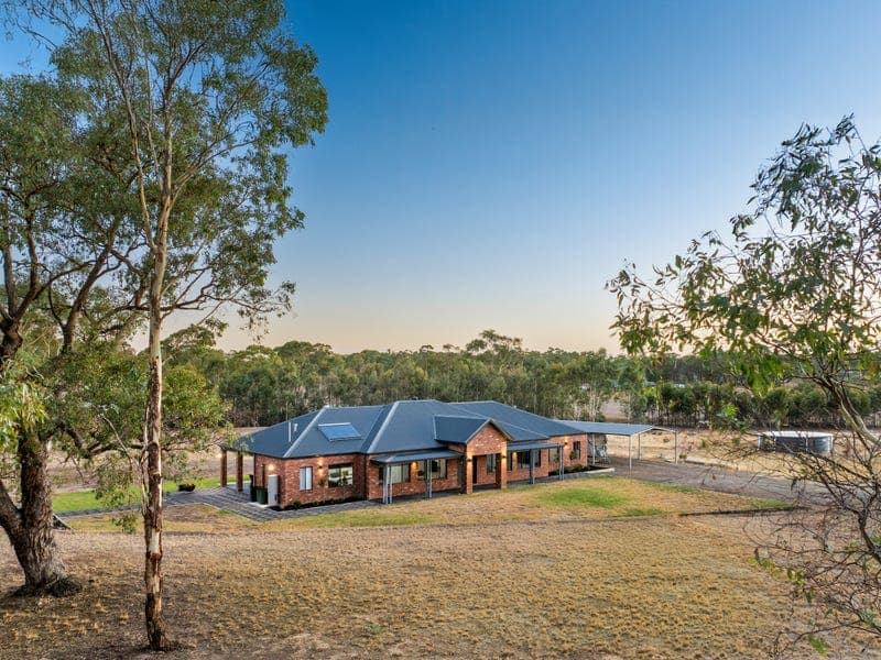 162 McGraths Lane, Longlea