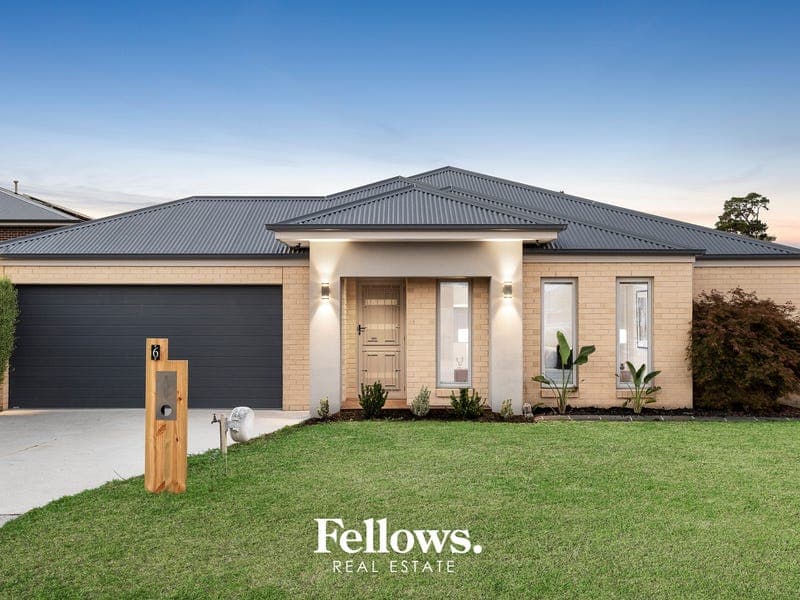 6 Sian Street, Lang Lang