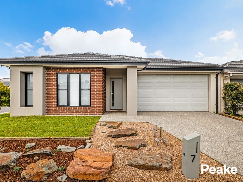 7 Chaffey Grove, Officer South